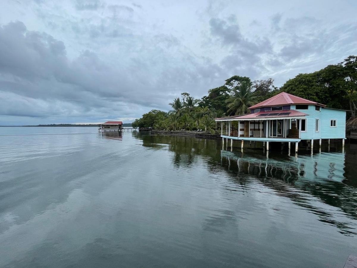 Dolphin Blue Paradise Bocas del Toro Exterior foto
