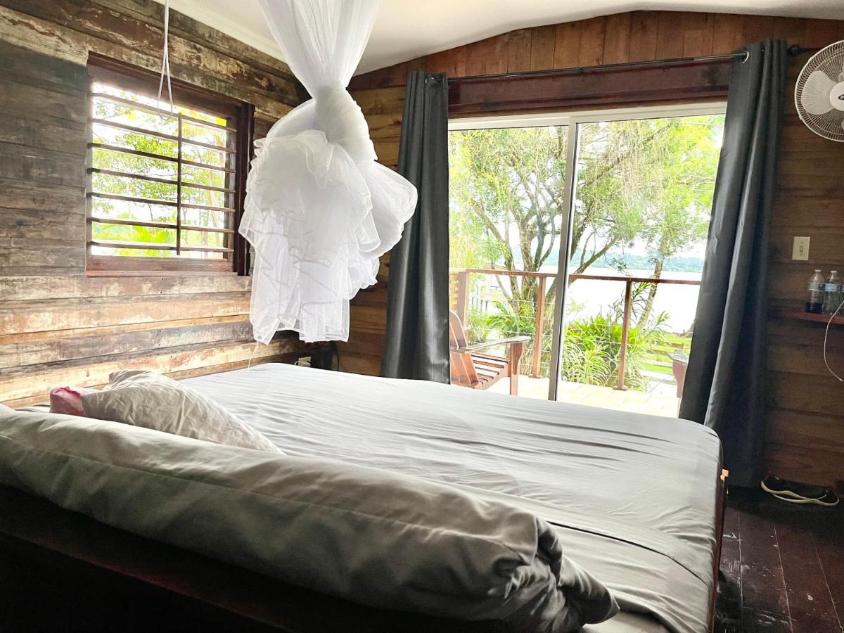 Dolphin Blue Paradise Bocas del Toro Exterior foto
