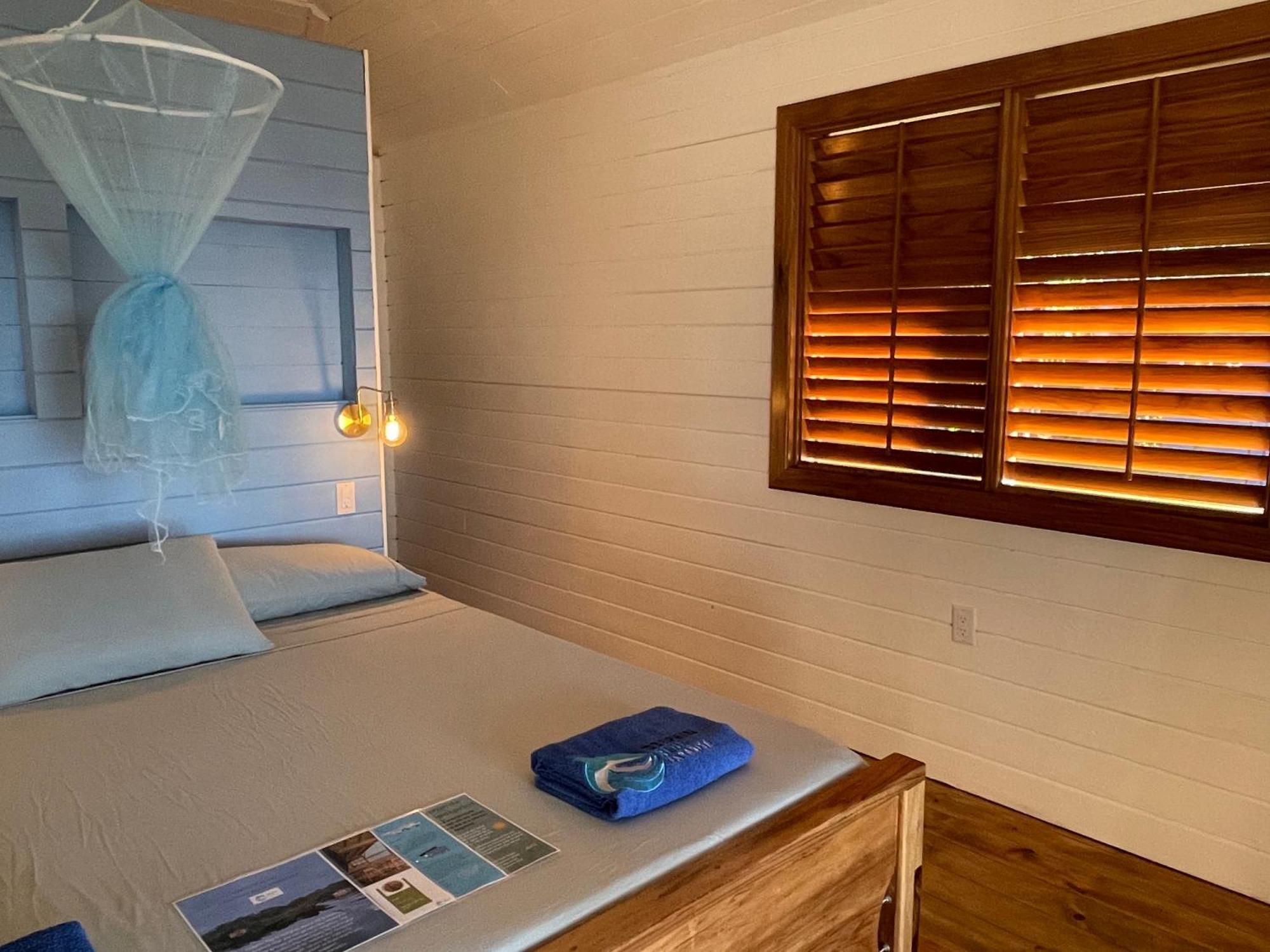 Dolphin Blue Paradise Bocas del Toro Exterior foto